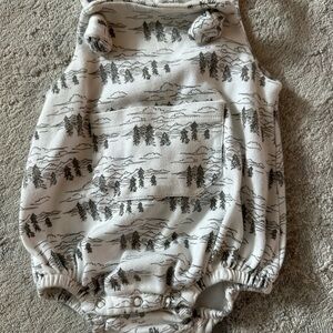 Kate Quinn Sleeveless Romper in Cream with Forest Print